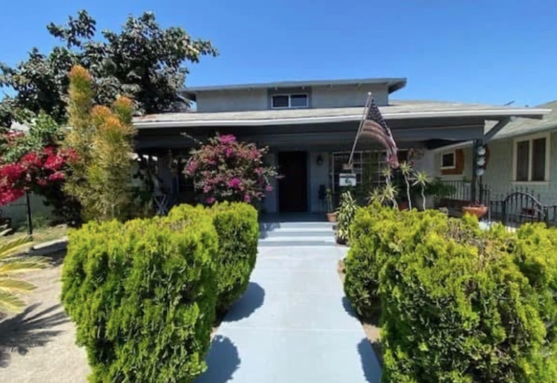 861 W 57th St, Los Angeles